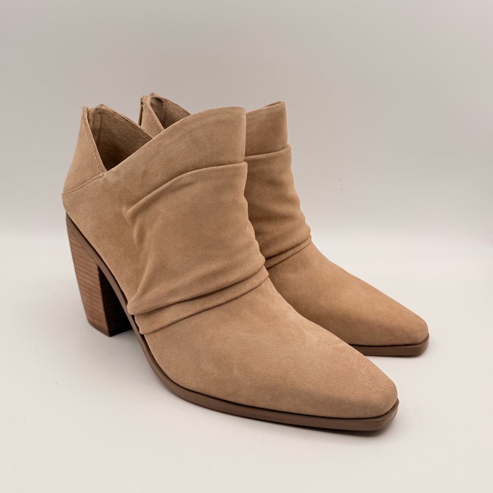 Vince Camuto Ainsley Ruched Suede Leather Tan Booties Women’s Size 11 NWT